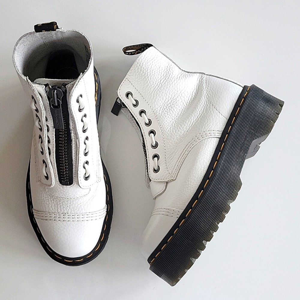 Doc Marten Sinclair